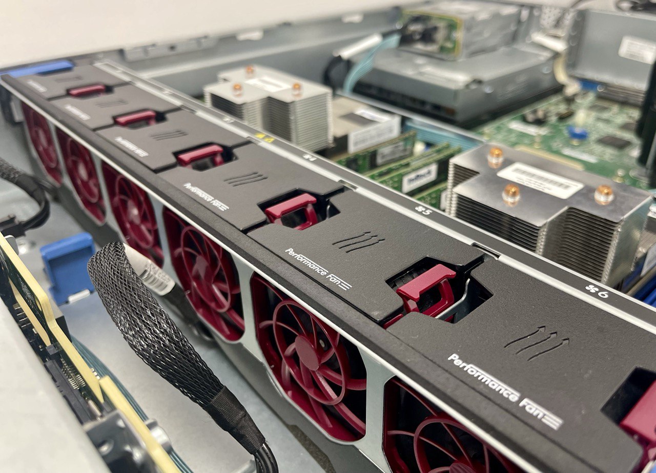 HP DL380 Gen9 12LFF