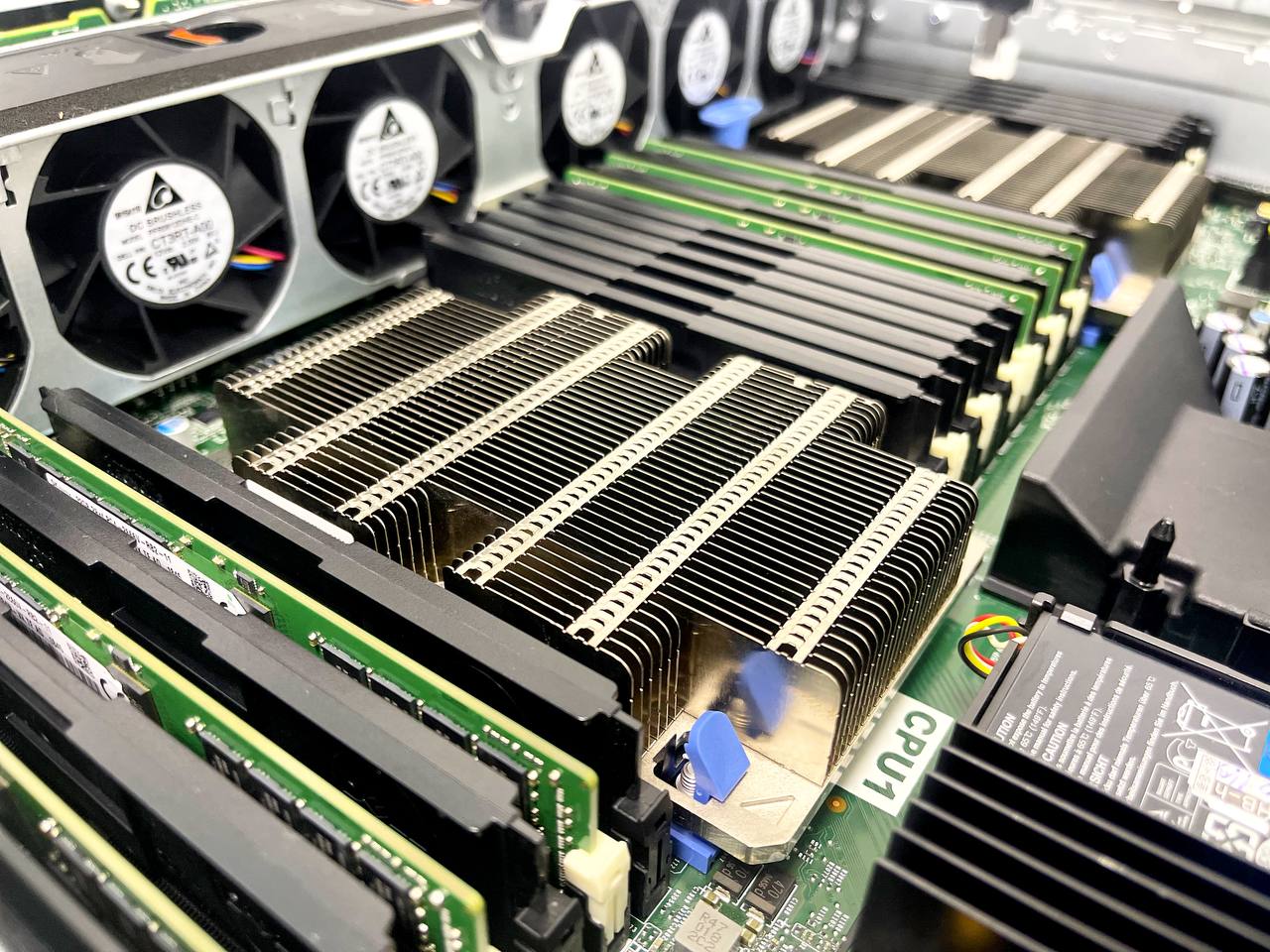 Dell PowerEdge R740xd 12LFF