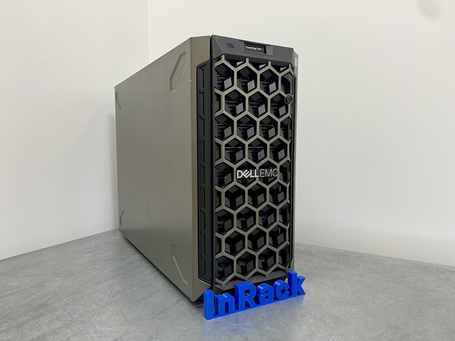 Dell PowerEdge T440 16SFF
